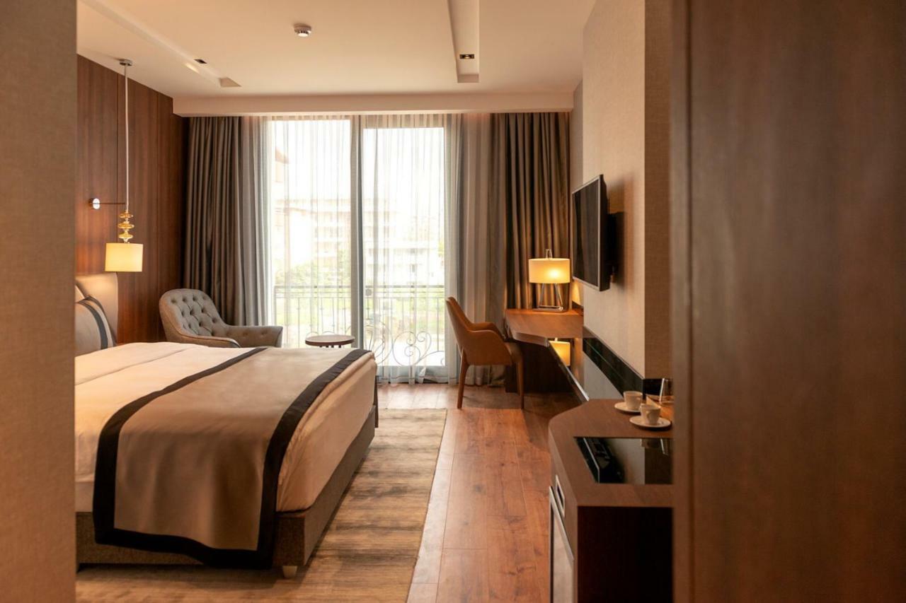 B&C Hotel Atakum Экстерьер фото