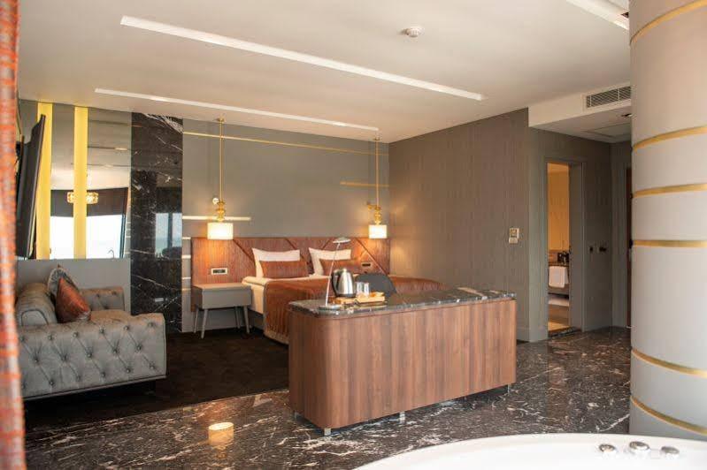 B&C Hotel Atakum Экстерьер фото